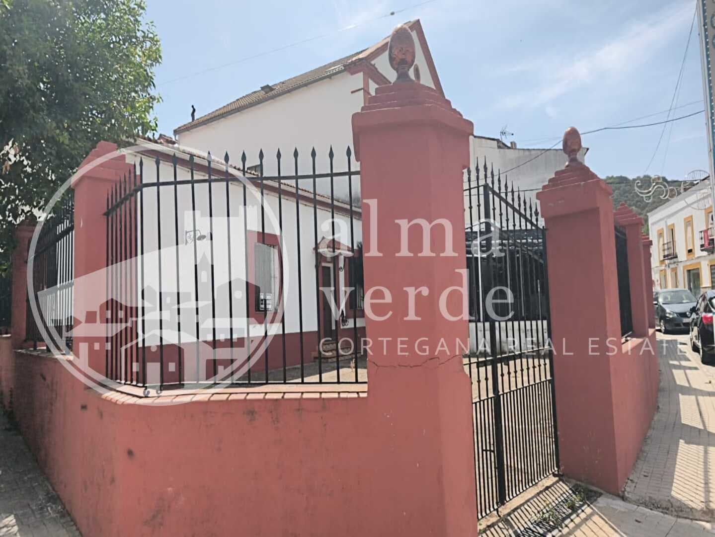 Casa céntrica de esquina frente a la estación - Image 15