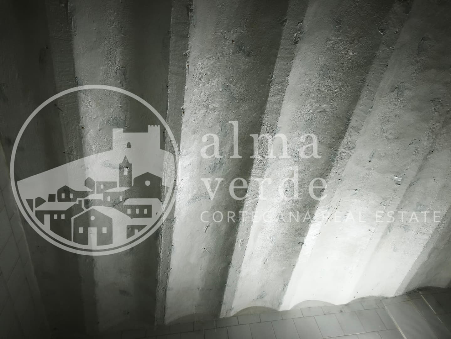 Old Ham dryer situated at 711 meters high. - Image 9